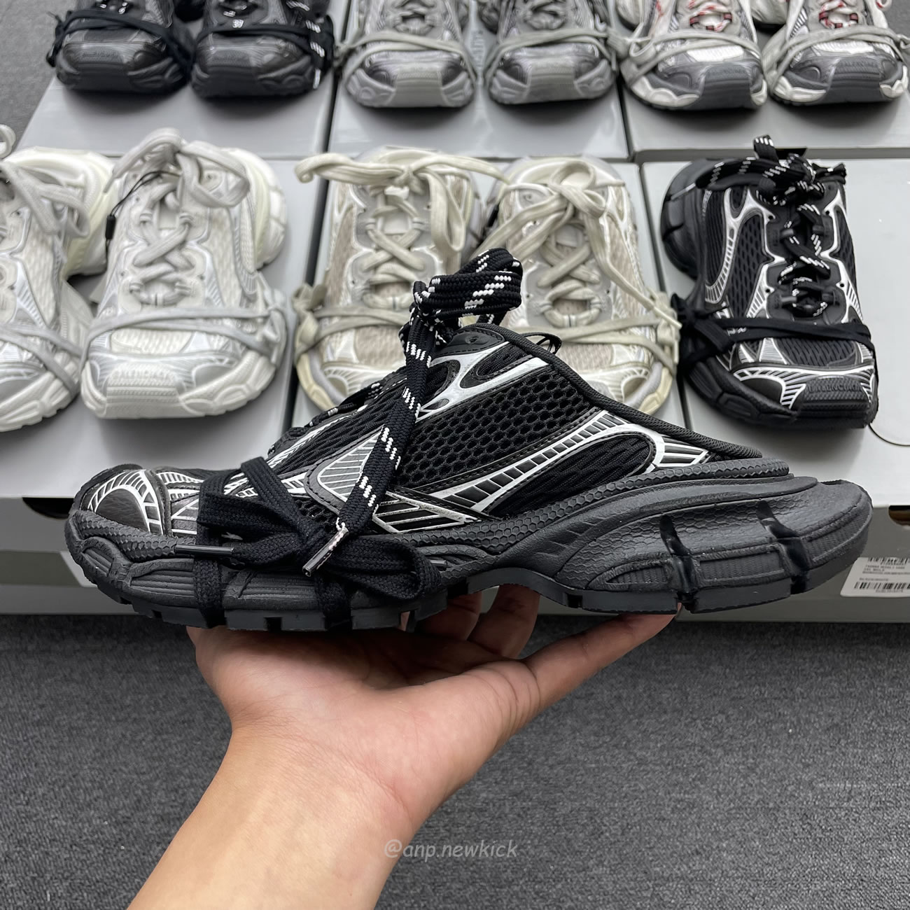 Balenciaga 3xl Mule Monocolor Mesh Rub Black White Eggshell Grey Red Bal Worn Out (5) - www.newkick.vip